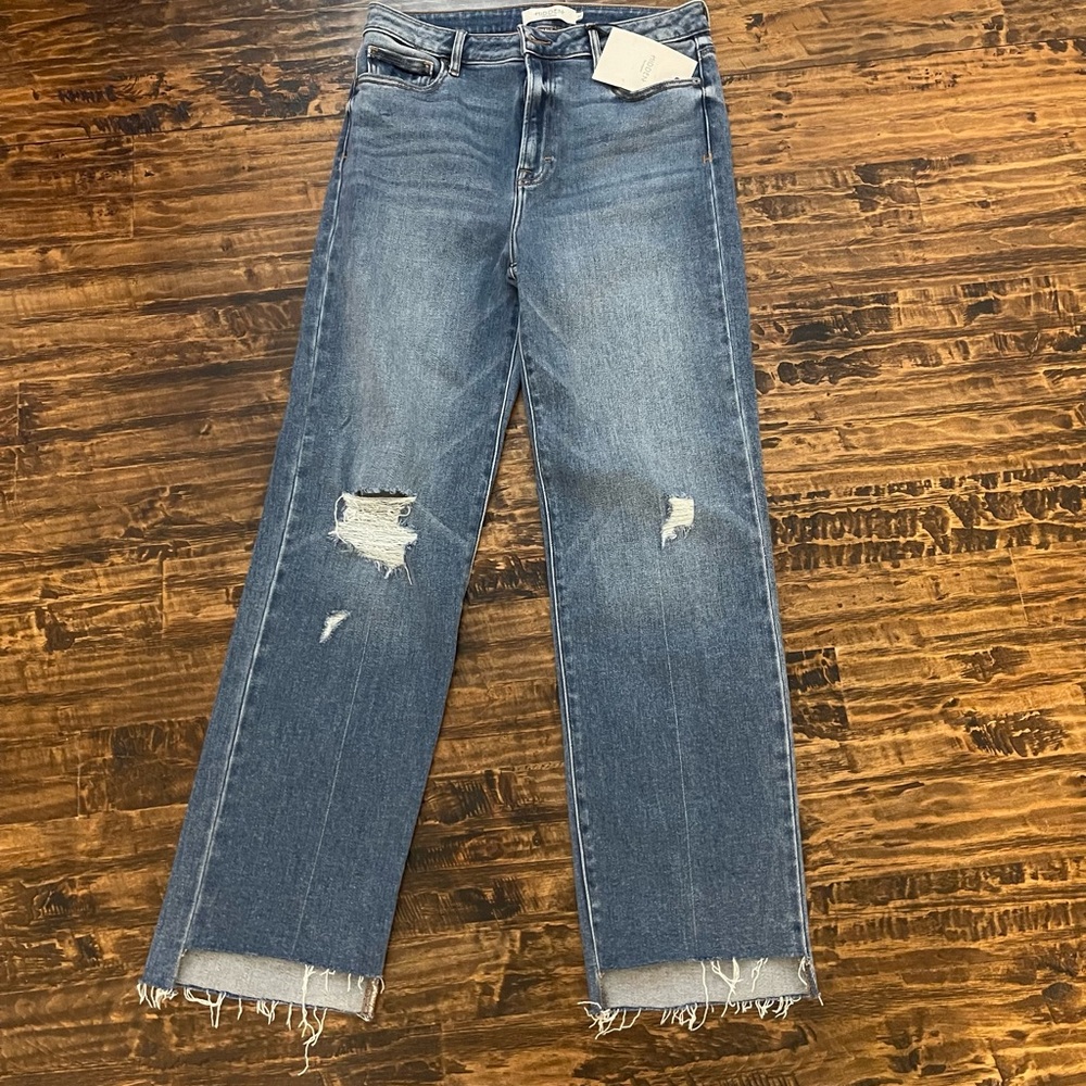 Stylish Distressed Straight Leg Jeans in Blue
